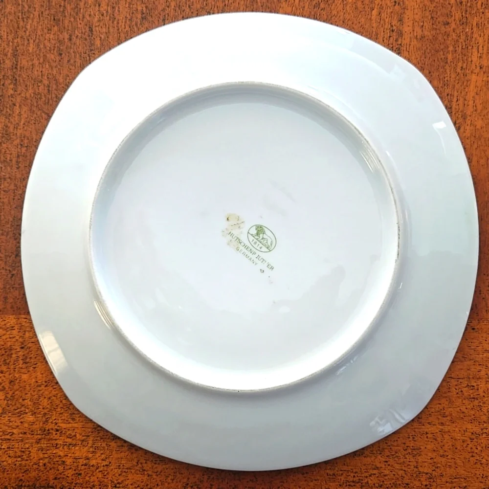 Hutschenreuther White Plate with Fruit Design‎ - Like New